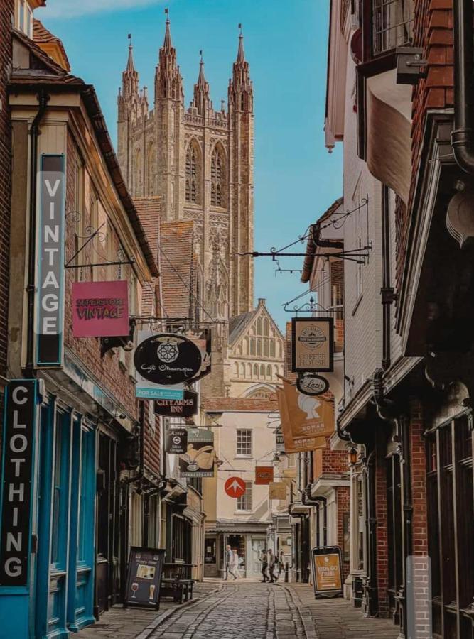 Canterbury Getaway With Ensuite Kültér fotó